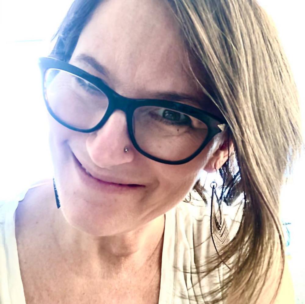 Meet your Posher, Cricket